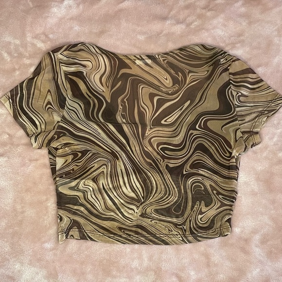 Cropped Garage Tee ♡ Size S - Picture 2 of 3